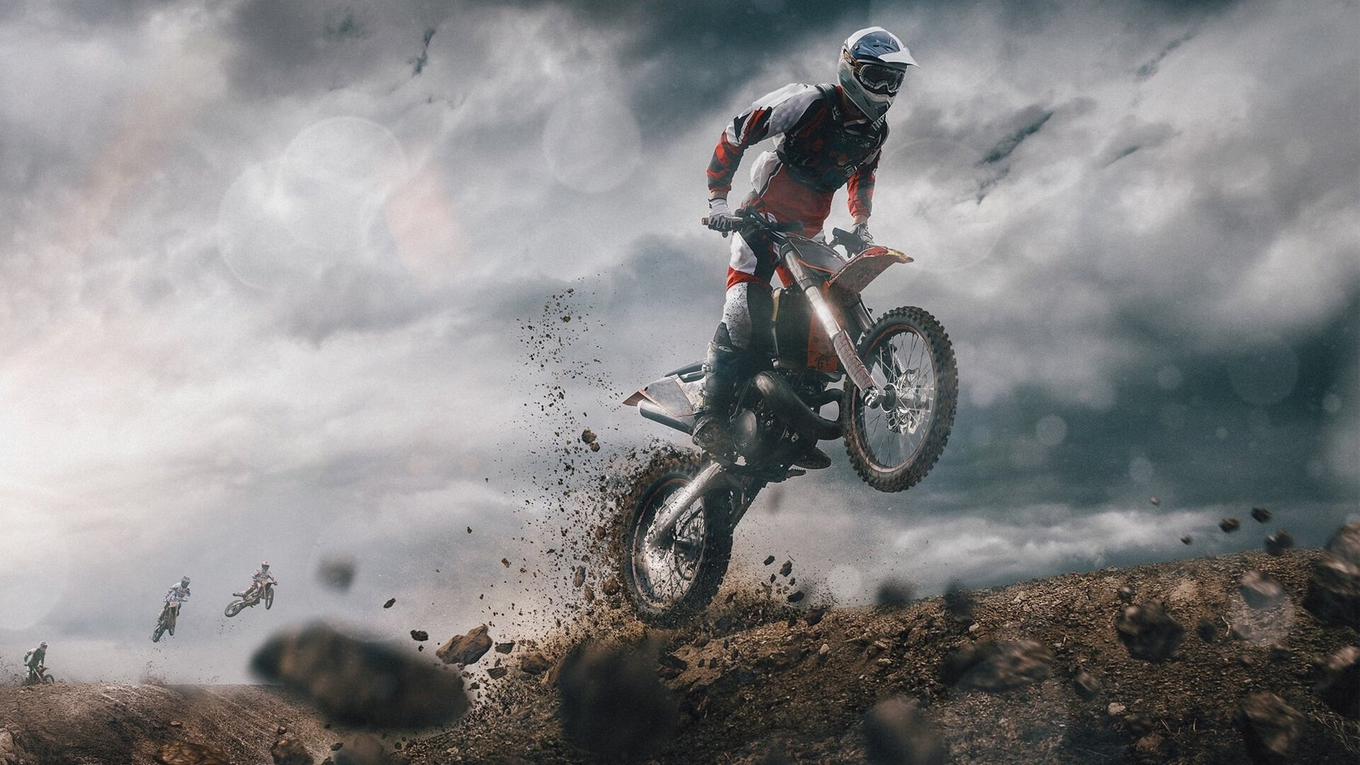 国际帆船赛激战正酣 顶尖选手逐浪争锋