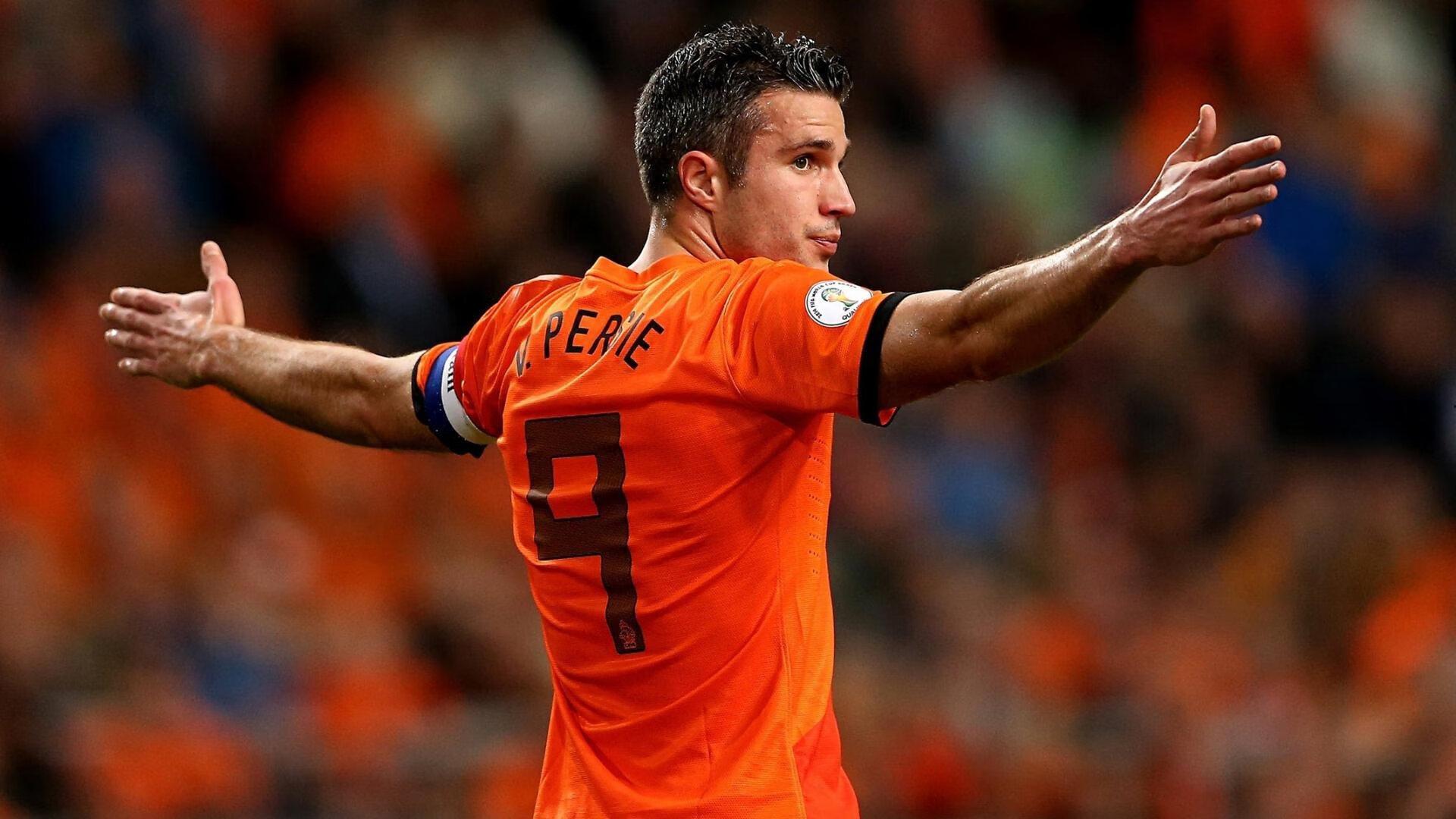 绿茵传奇再书新篇！41岁11个月丹特超越华金，成就欧联杯非门将最年长首发纪录